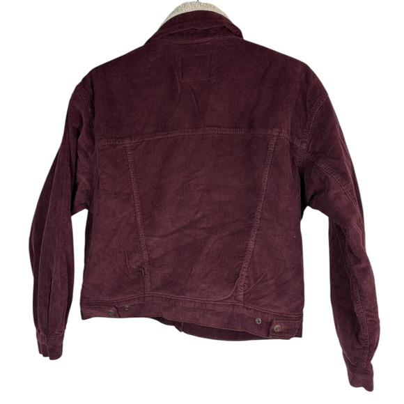 NWT Levi's Women's 90'S Corduroy Sherpa Trucker Jacket Burgundy Large Western - Picture 4 of 9